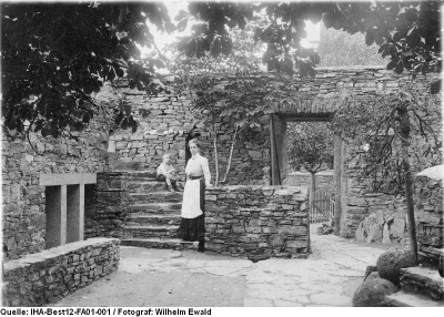 Iha Best12 Fa01 001 20111127 1957189216