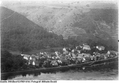 Iha Best12 Fa01 014 20111204 1607319700